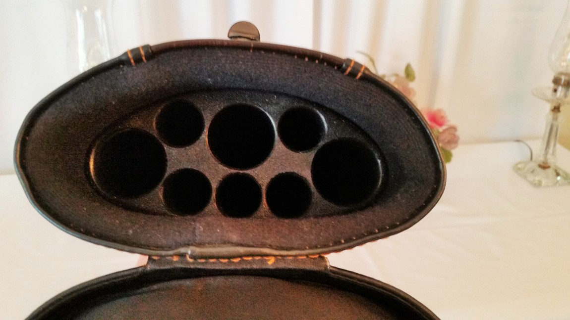 3 x 5 J J Cue Case with Stand - Image 4