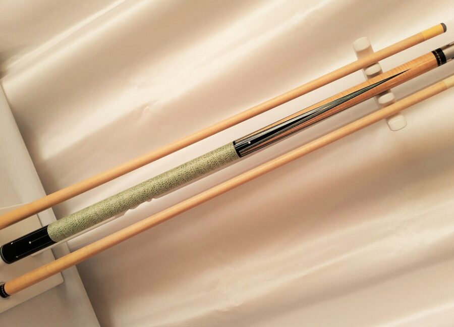 Dzuricky Custom Cue - Image 4