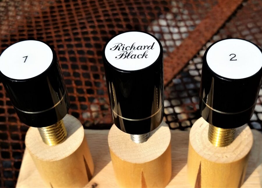Joint Protectors / Richard Black - Image 3