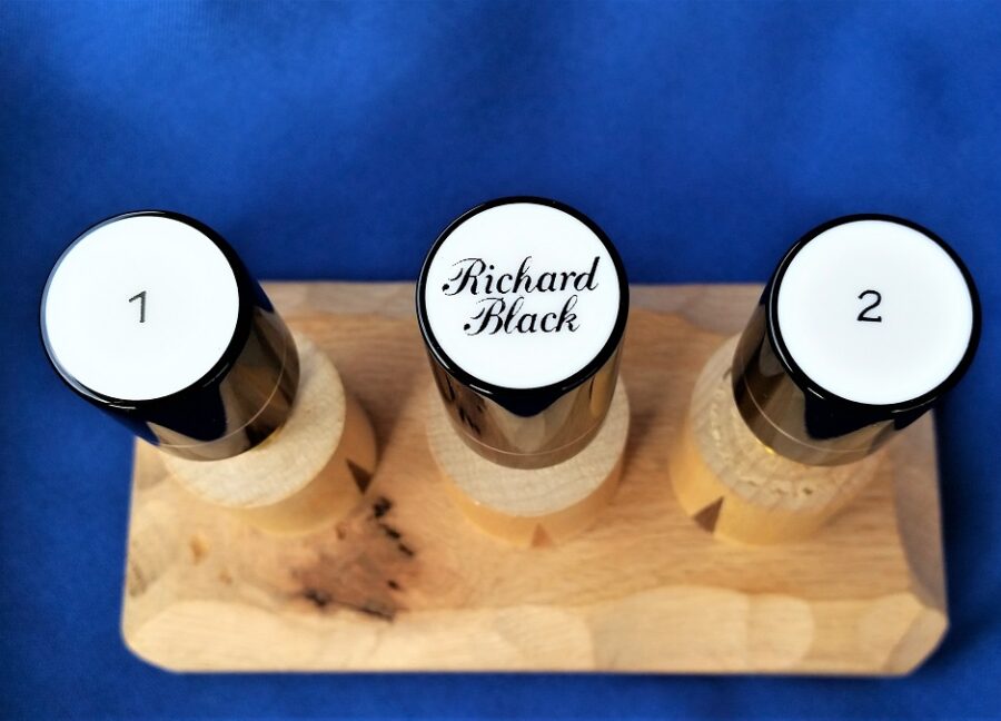 Joint Protectors / Richard Black - Image 10
