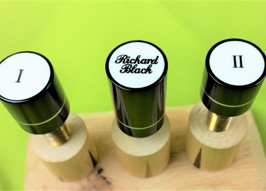 Joint Protectors / Richard Black Script - Image 3