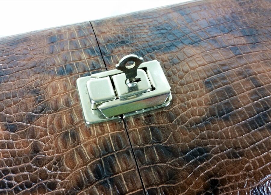 It's George 3x6 Brown Gator Print Leather - Image 8