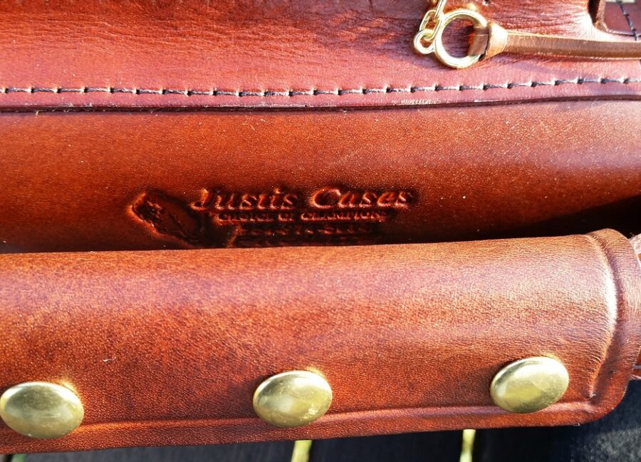 Justis 2x4 "The Christmas Case" - Image 27
